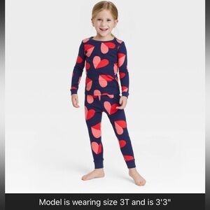NWT 2 piece heart pajamas- 12 mths